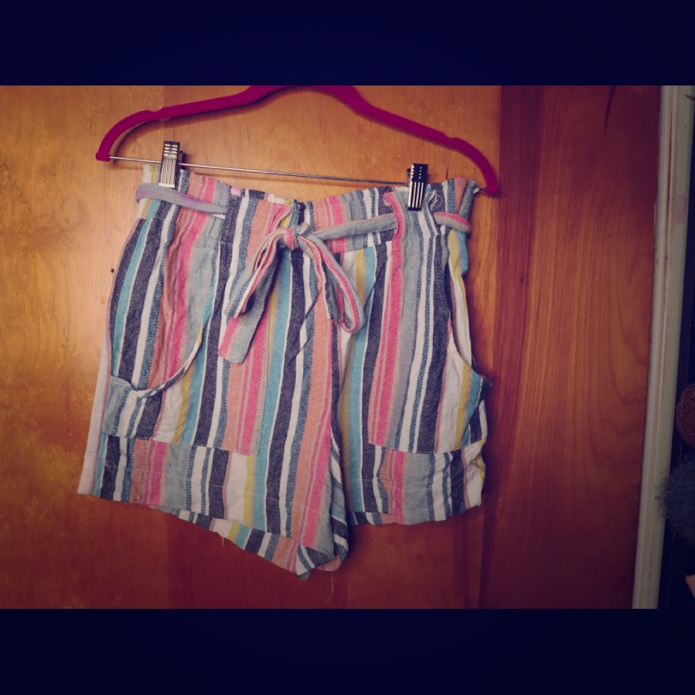 Pastel stripe shorts with tie waist & pockets